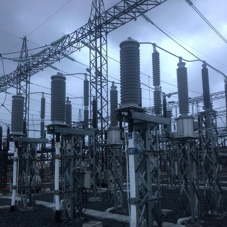 Enerji nakil hattı direk montaj çalışması